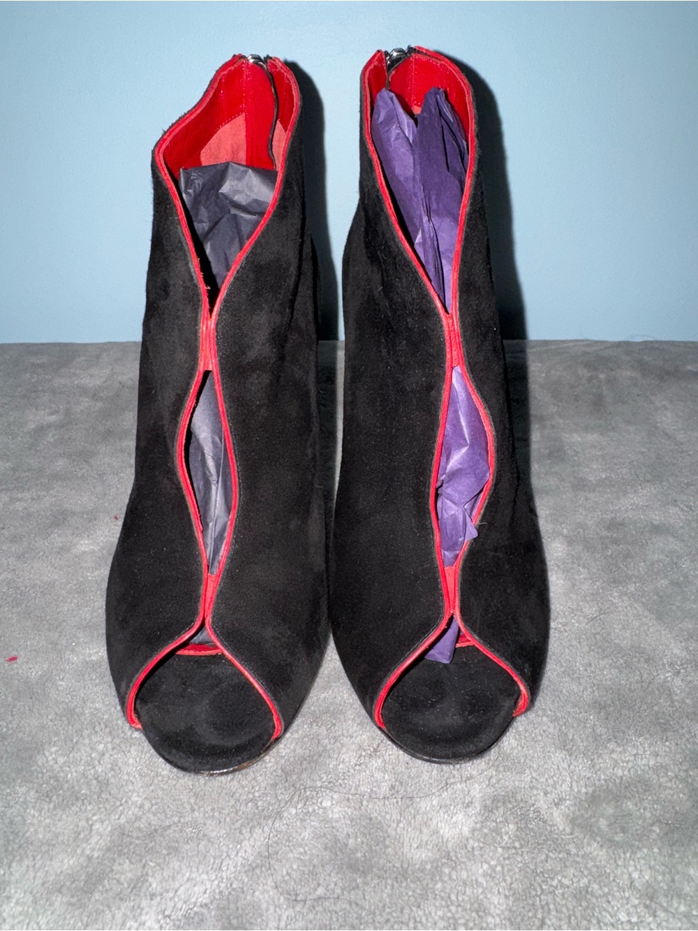 Gianvito Rossi Suede Vamp Peep-Toe Booties | Black & Red | EUC | Size EU 37 US 7 - Picture 3 of 16